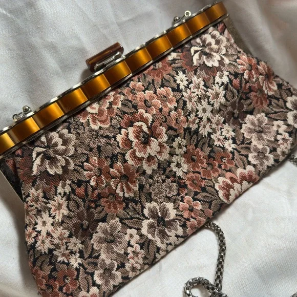 Vintage VTG Floral Tapestry Clutch with Chain Strap - Picture 8 of 15